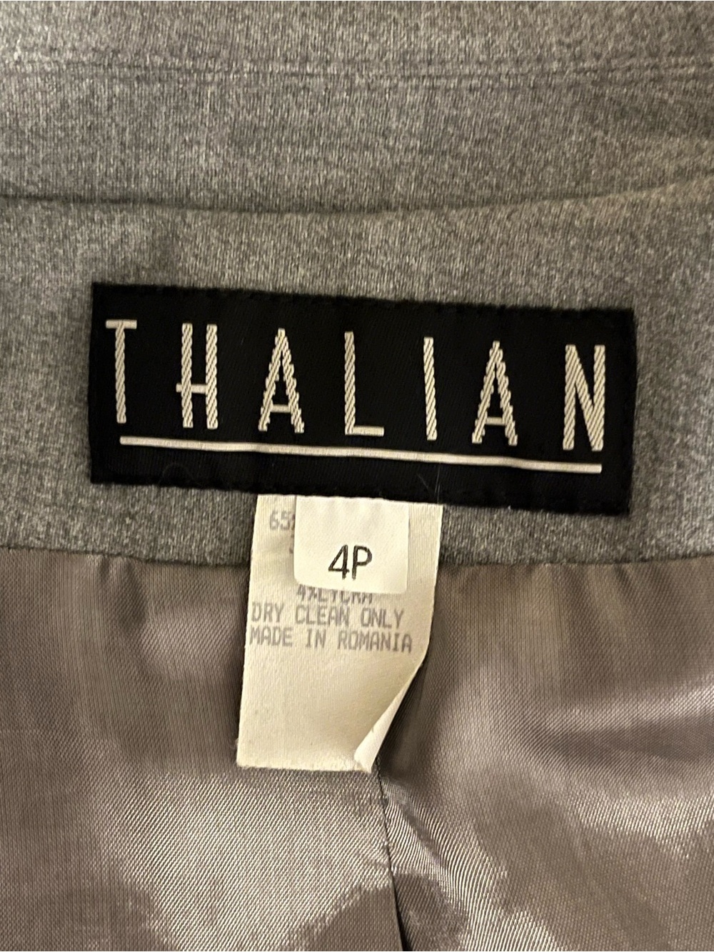 Thalian Gray Women's Two-Piece Pant Suit - Picture 5 of 5